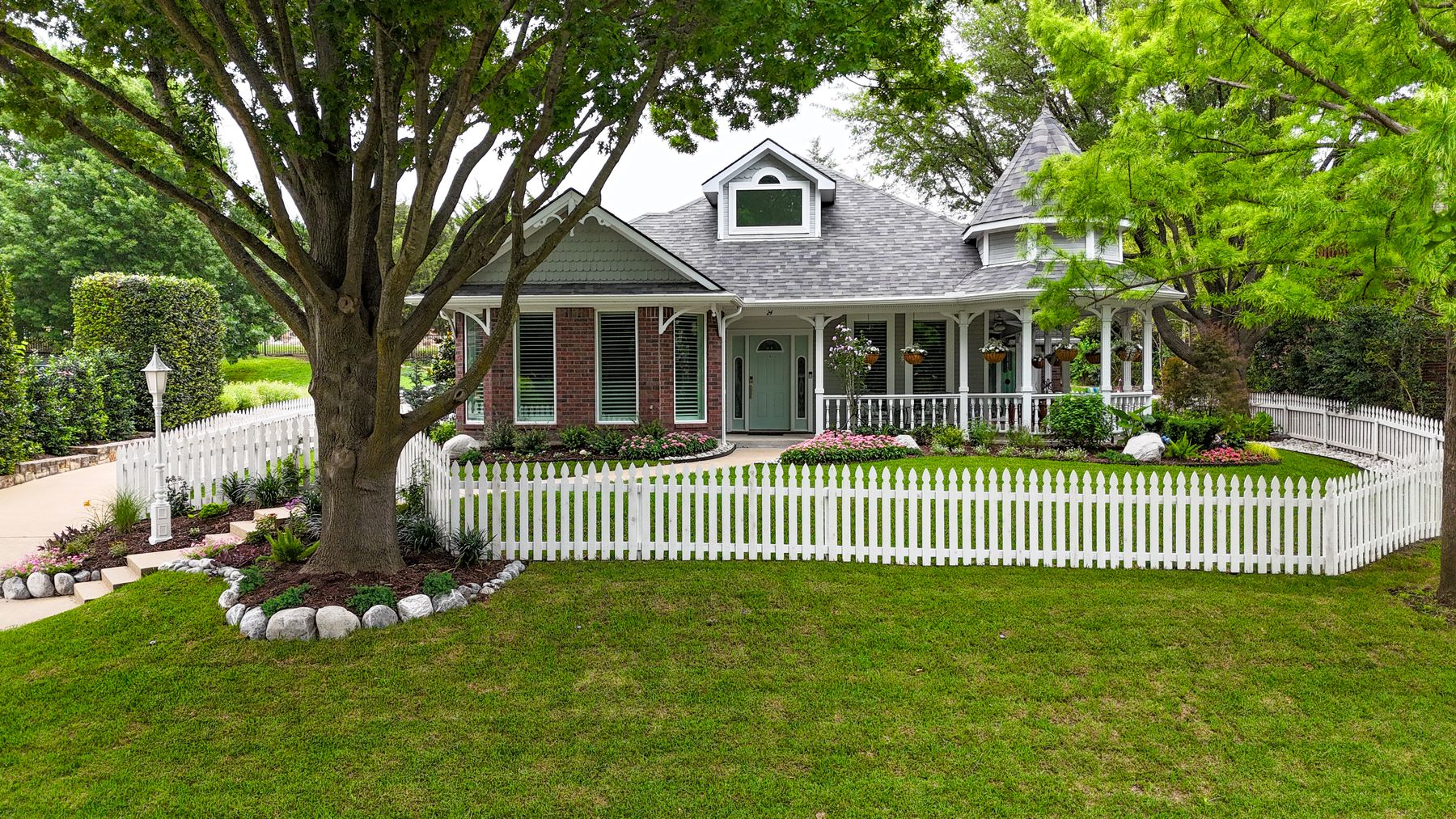 🌸🌸 Victorian Makeover with Southern Charm 🏡🏡